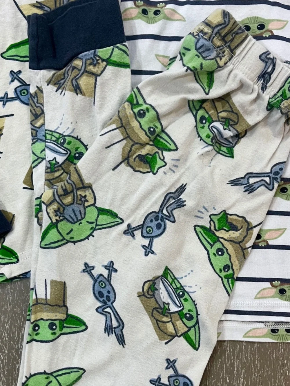 Star Wars Grogu and Mandalorian 5 piece Pajama Set Size 10